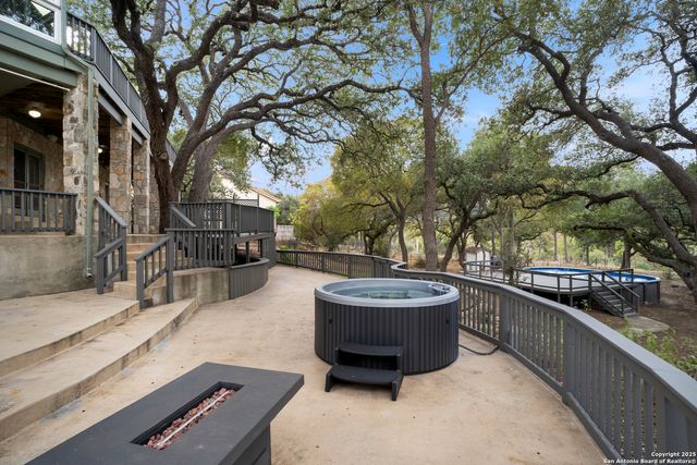 1245 PHANTOM RIDER TRL, Spring Branch, TX 78070