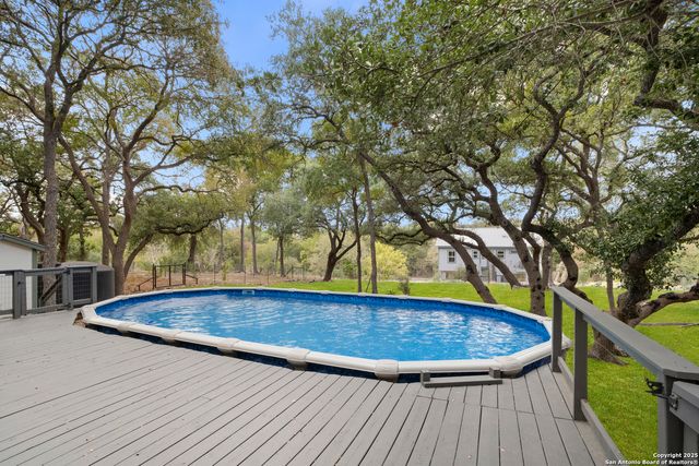 1245 PHANTOM RIDER TRL, Spring Branch, TX 78070