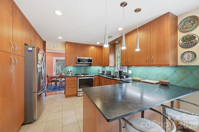 1916 Davis Road, Davidson, NC 28036