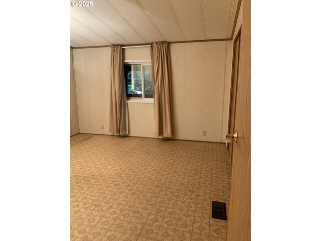 32700 Se LEEWOOD Ln 29A, Boring, OR 97009