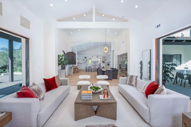 5758 Las Palomas, Rancho Santa Fe, CA 92067