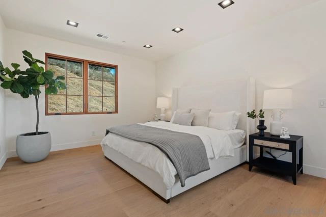 5758 Las Palomas, Rancho Santa Fe, CA 92067