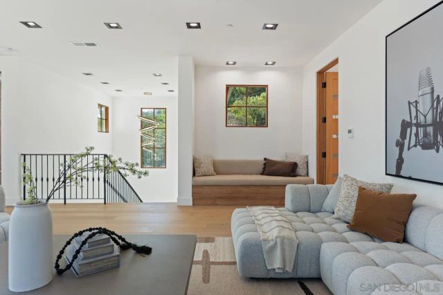 5758 Las Palomas, Rancho Santa Fe, CA 92067