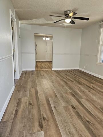 2219 S Tyler Avenue, Joplin, MO 64804