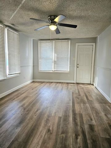 2219 S Tyler Avenue, Joplin, MO 64804