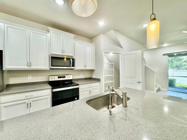 8509 PRIMROSE WILLOW PLACE, Odessa, FL 33556
