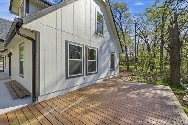 17752 E 450 Road, Claremore, OK 74017