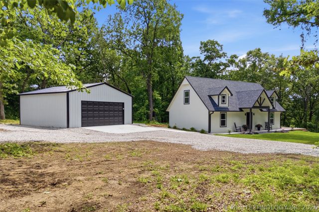 17752 E 450 Road, Claremore, OK 74017