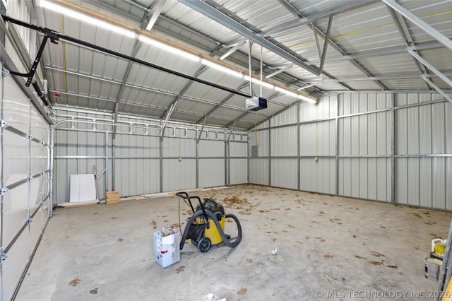 17752 E 450 Road, Claremore, OK 74017