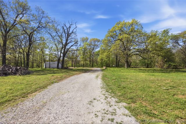 17752 E 450 Road, Claremore, OK 74017