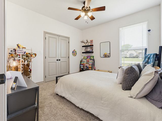 121 WALNUT, Paradise, TX 76073