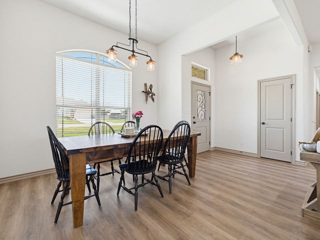 121 WALNUT, Paradise, TX 76073