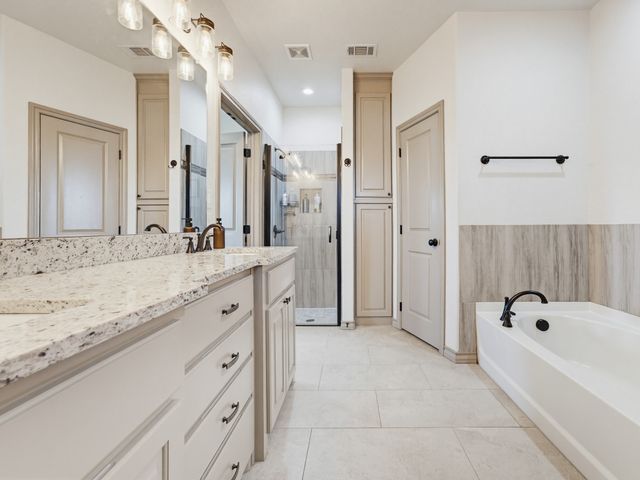 121 WALNUT, Paradise, TX 76073
