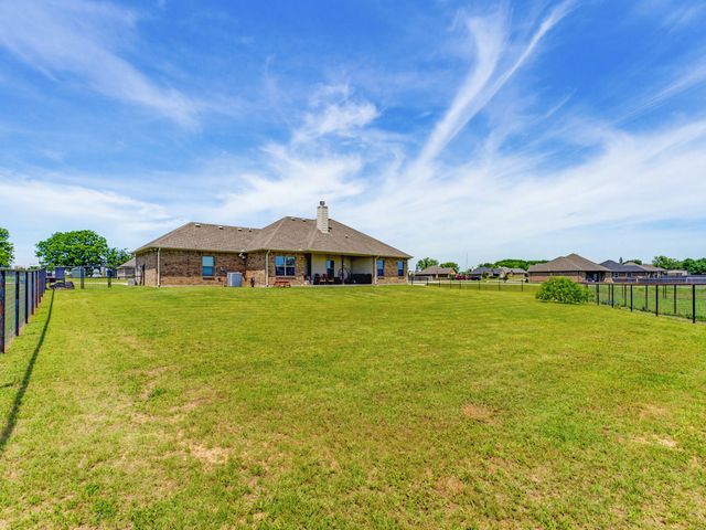 121 WALNUT, Paradise, TX 76073
