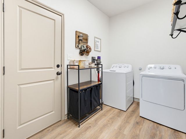 121 WALNUT, Paradise, TX 76073