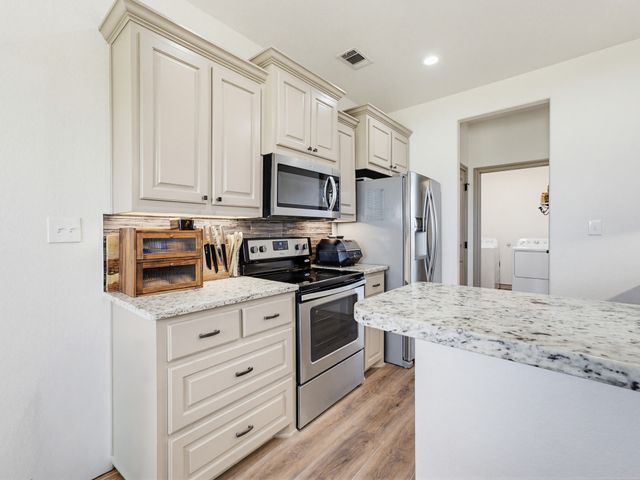 121 WALNUT, Paradise, TX 76073