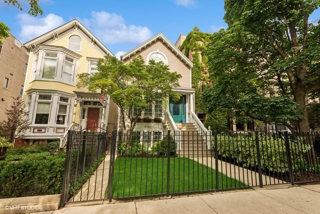2426 N Burling Street, Chicago, IL 60614
