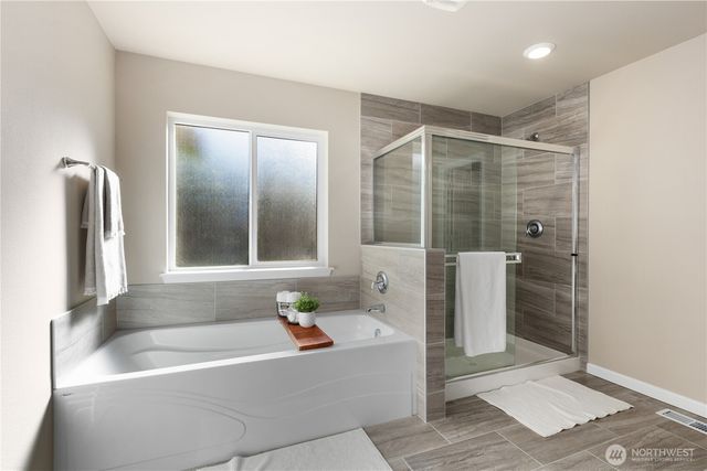 12005 SE 299th Place, Auburn, WA 98092