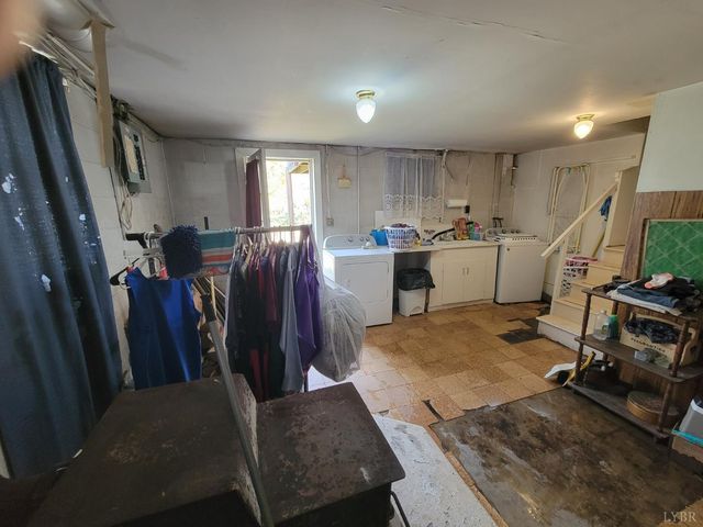 78 Lakeside Drive, Lynchburg, VA 24504