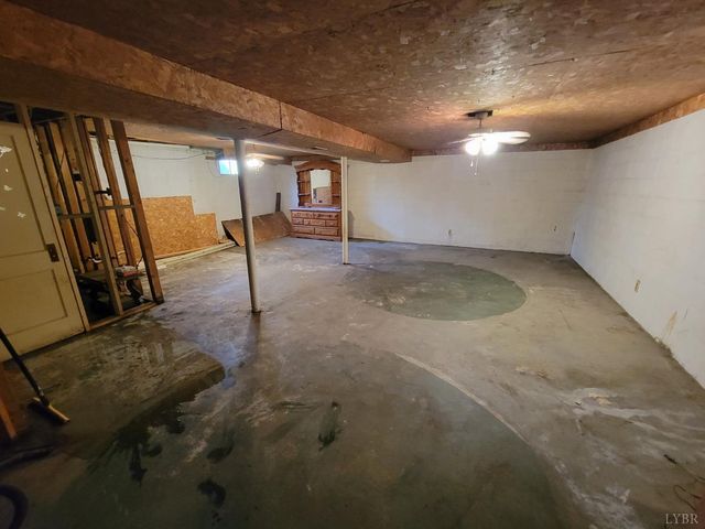 78 Lakeside Drive, Lynchburg, VA 24504