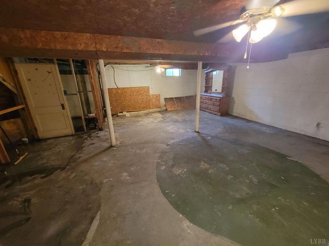 78 Lakeside Drive, Lynchburg, VA 24504