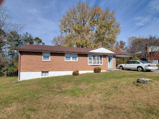 78 Lakeside Drive, Lynchburg, VA 24504