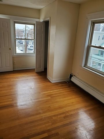 2-4 Derby St, Somerville, MA 02145