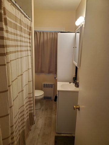 2-4 Derby St, Somerville, MA 02145