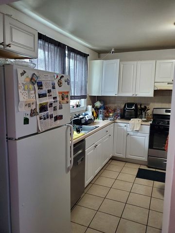 2-4 Derby St, Somerville, MA 02145