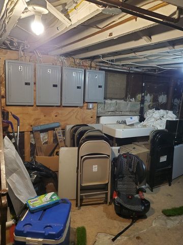 2-4 Derby St, Somerville, MA 02145