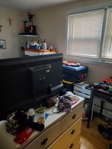 2-4 Derby St, Somerville, MA 02145