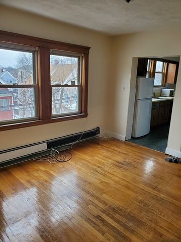 2-4 Derby St, Somerville, MA 02145