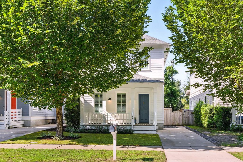 78 Vincent Drive, Mount Pleasant, SC 29464