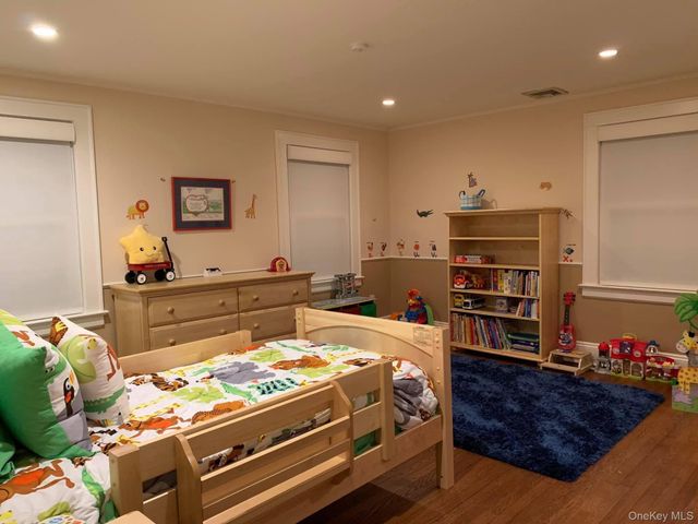 118 4th Street, Garden City, NY 11530