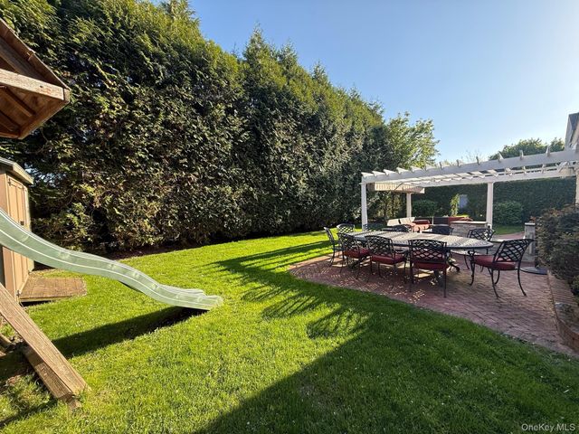 118 4th Street, Garden City, NY 11530