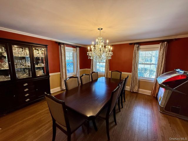 118 4th Street, Garden City, NY 11530