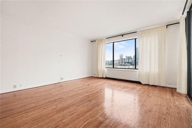 3481 Lakeside NE Drive 2207, Atlanta, GA 30326