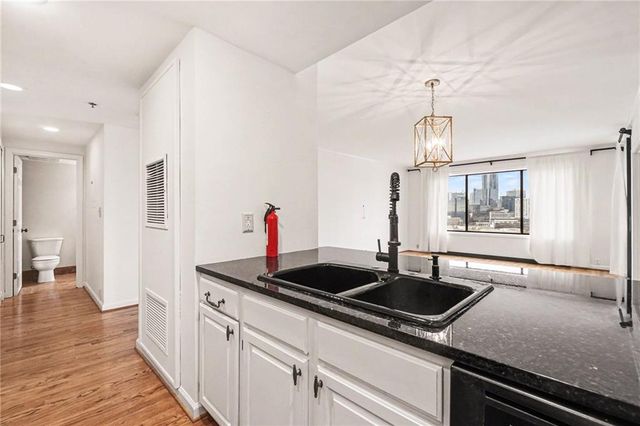 3481 Lakeside NE Drive 2207, Atlanta, GA 30326