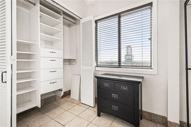 3481 Lakeside NE Drive 2207, Atlanta, GA 30326