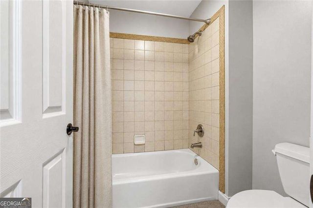 12 N Alexander Creek Road, Newnan, GA 30263