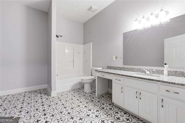 12 N Alexander Creek Road, Newnan, GA 30263