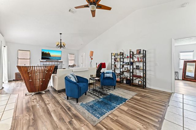1014 SW Canary Terrace, Port St. Lucie, FL 34953