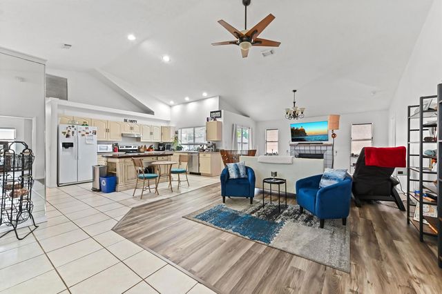 1014 SW Canary Terrace, Port St. Lucie, FL 34953