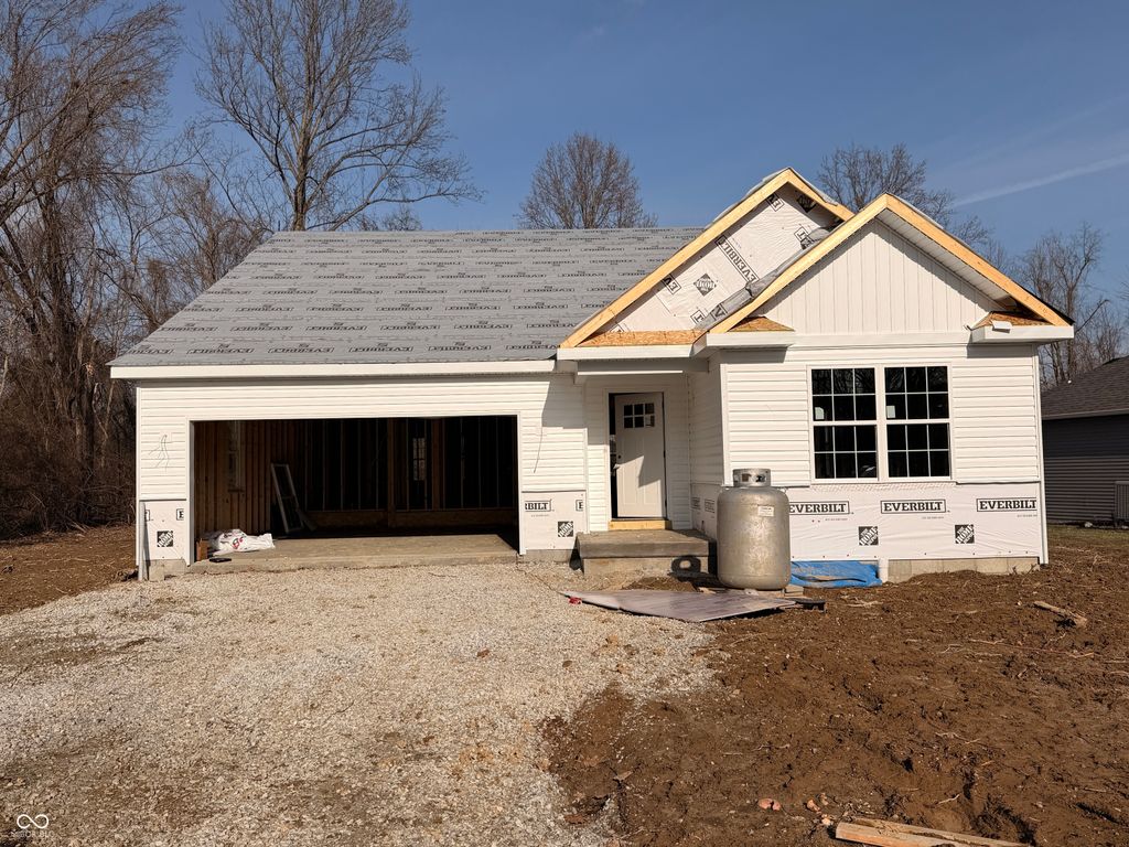 323 Jefferson Valley, Coatesville, IN 46121