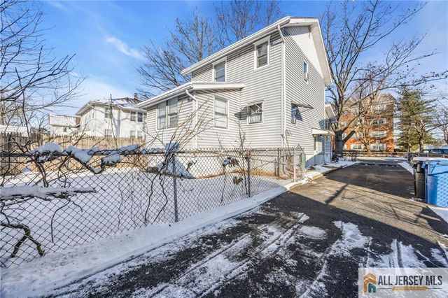 36 Lincoln Avenue, Metuchen, NJ 08840