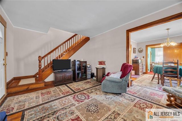 36 Lincoln Avenue, Metuchen, NJ 08840