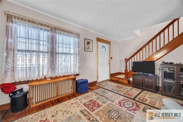 36 Lincoln Avenue, Metuchen, NJ 08840