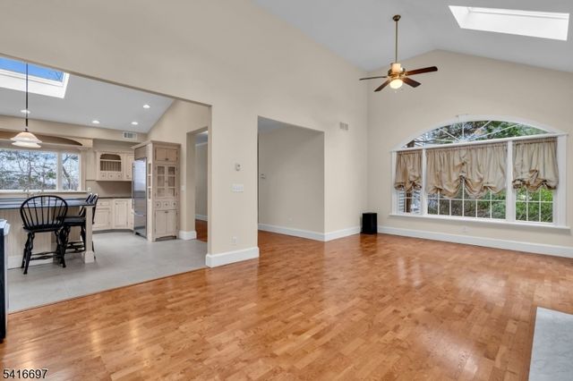 72 Gillette Road, Long Hill Twp., NJ 07933