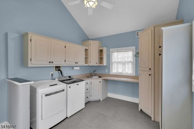 72 Gillette Road, Long Hill Twp., NJ 07933