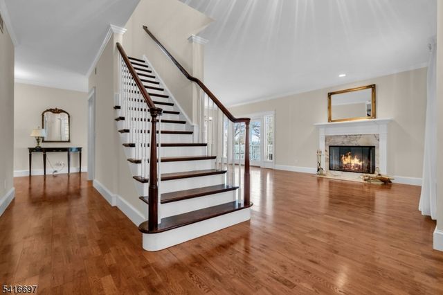 72 Gillette Road, Long Hill Twp., NJ 07933